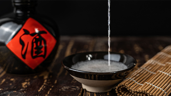 夏日炎炎，白酒到底該怎么喝？揭秘夏季飲酒的五大禁忌