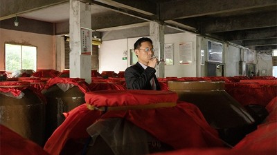 正在用白酒蒸餾設(shè)備釀酒的您，想成為品酒師嗎？