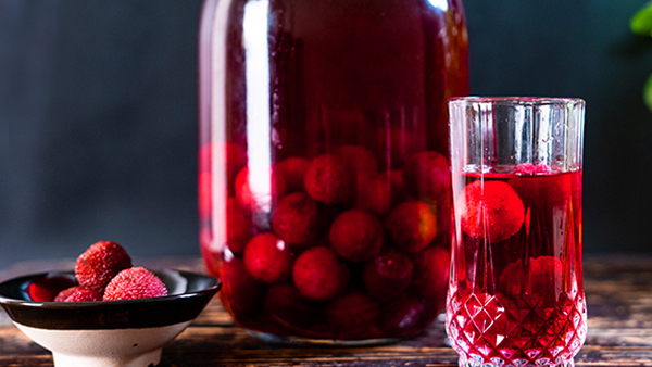 泡果酒用什么酒合適，春季泡果酒超詳細(xì)攻略！