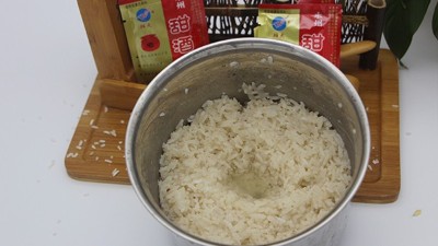 別再花錢買甜酒了，釀酒師傅透露，記住這幾點保證酒香濃郁