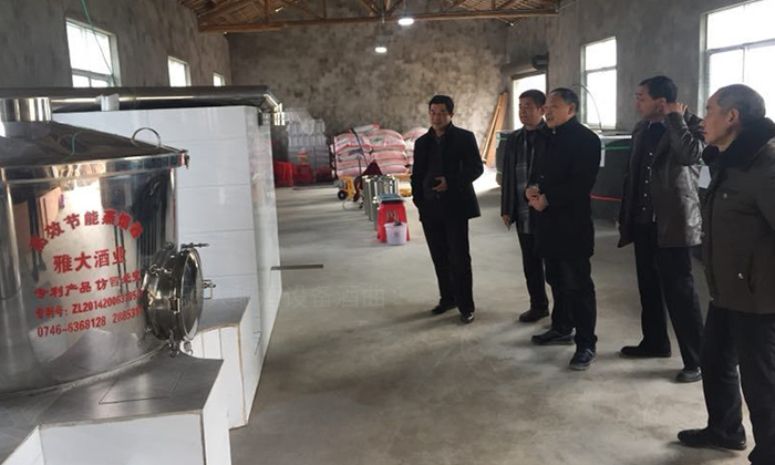 12.2用白酒生產(chǎn)設(shè)備釀酒創(chuàng)業(yè)，該不該聽取親朋好友的意見？