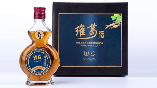 楊醫(yī)生用葛根釀制養(yǎng)生佳釀，山野之寶與雅大釀酒技藝的完美邂逅