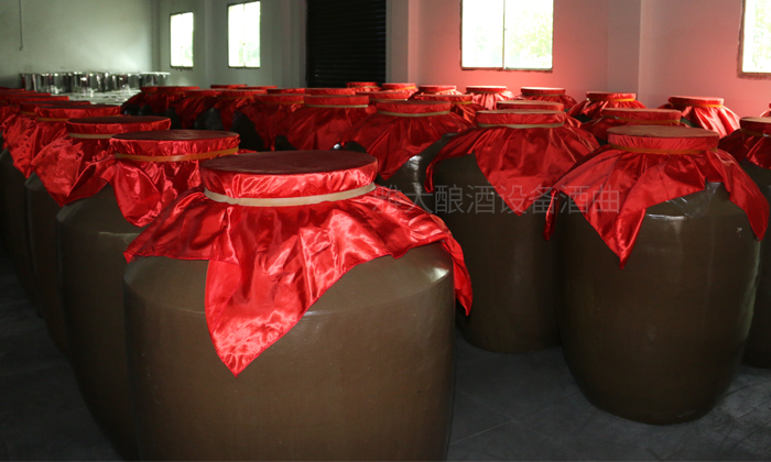 9.1無糠殼高粱固態(tài)釀酒技術(shù)—儲(chǔ)陳老熟