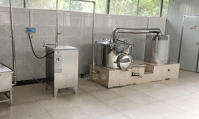 用電加熱釀酒設(shè)備做固態(tài)酒，怎樣做好場(chǎng)地衛(wèi)生？1