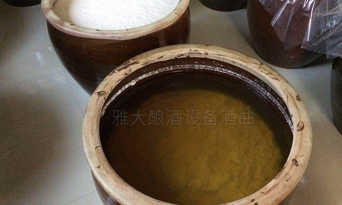 釀酒工藝-低度白酒是如何用白酒釀酒設(shè)備釀制的？5