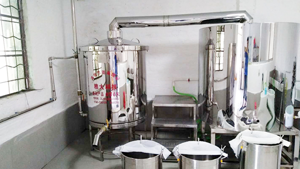 當(dāng)教練不好嗎？為什么轉(zhuǎn)行用純糧釀酒設(shè)備開(kāi)酒坊？