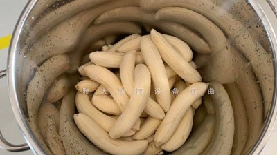 香蕉酒怎么做？水果釀酒設(shè)備釀造香蕉酒技術(shù)