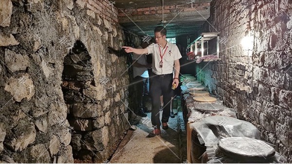 多次跨行業(yè)成功轉(zhuǎn)型，這次用白酒釀酒設(shè)備開酒坊又雙叒叕成功了