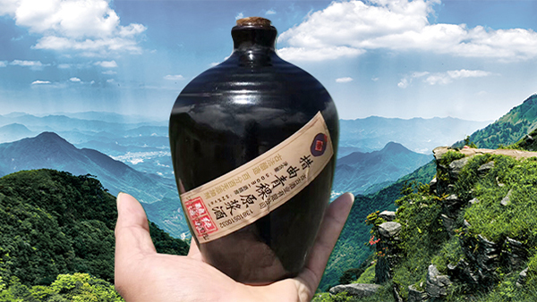 引進(jìn)烤酒設(shè)備開酒坊，打造藏族特色青稞酒產(chǎn)業(yè)！