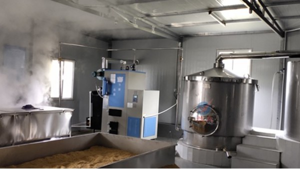 引進(jìn)生物顆粒釀酒設(shè)備，將小酒坊升級為大酒廠