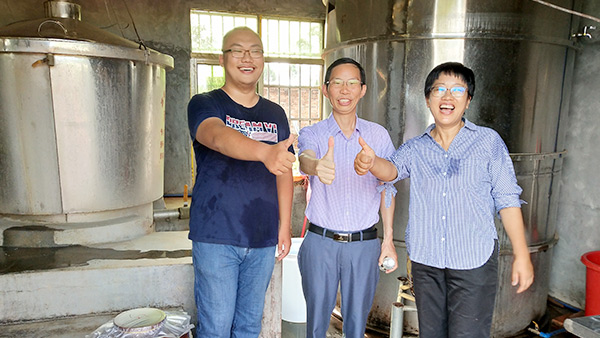 雅大釀酒設(shè)備廠家釀酒國匠親自指導(dǎo)的黃莉萍，如今做得怎么樣了