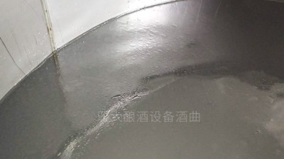 用白酒蒸餾設(shè)備做酒，原料處理不當(dāng)有可能導(dǎo)致上頭！
