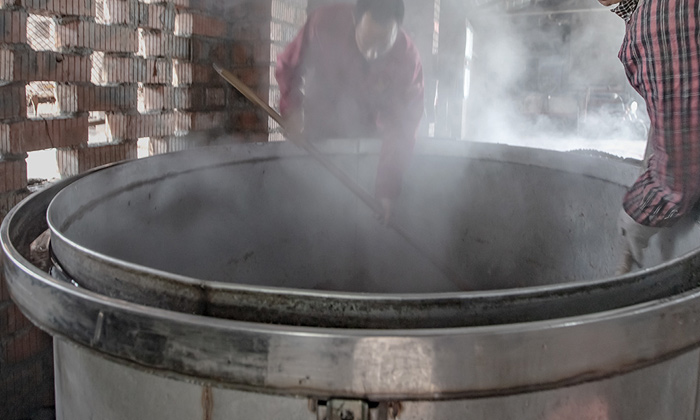 10.10用雅大不銹鋼釀酒設備蒸糧