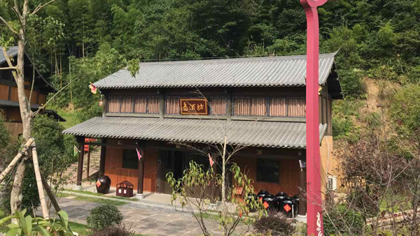 用白酒釀酒設(shè)備做酒時，環(huán)境因素對酒質(zhì)有哪些影響？