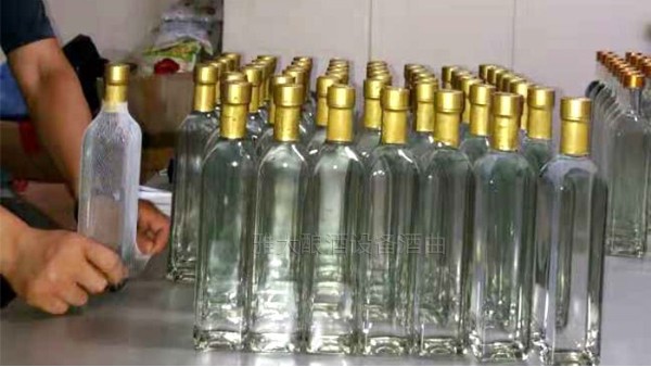 雅大小型酒廠設(shè)備定居韓國，釀出來的酒火爆韓國華人圈！