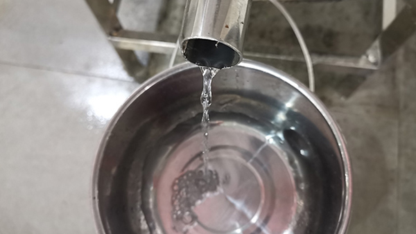 農(nóng)村釀酒機(jī)器小酒坊，釀出來的不僅是酒，更是實(shí)實(shí)在在的人心