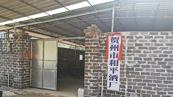 梁總弄1套釀酒生產(chǎn)設(shè)備瞎折騰，結(jié)果卻折騰出釀酒大事業(yè)