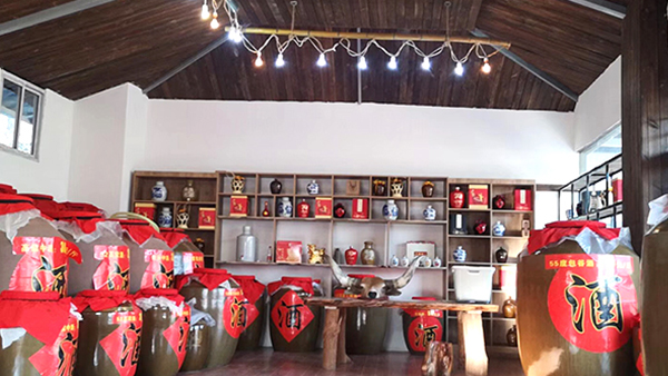 傳統(tǒng)大型釀酒設(shè)備酒坊業(yè)績(jī)下滑，是什么影響了酒坊的發(fā)展？