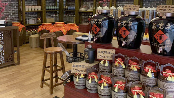 為什么你的酒坊總在找新客？聰明老板都在這3件事上“內(nèi)卷”