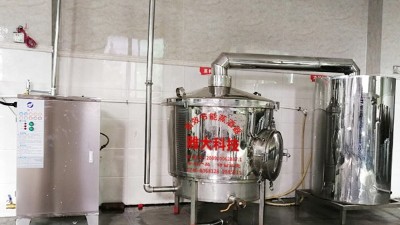 電加熱釀酒設(shè)備蒸酒時(shí)這樣做，讓酒分子無處可逃，提高出酒率