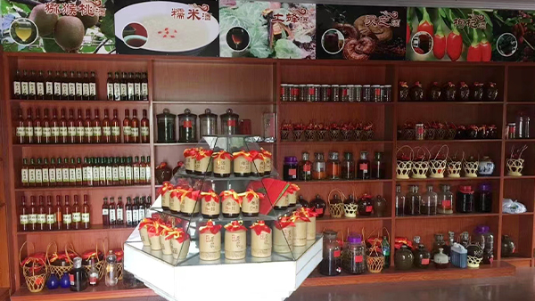 三碗酒坊太厲害，用釀酒蒸餾設(shè)備開酒坊6年長(zhǎng)期合作門店達(dá)幾十家！