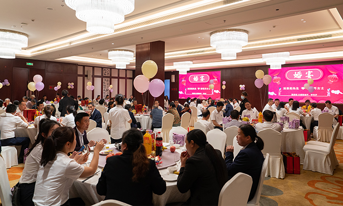 找司儀合作，躺著接單