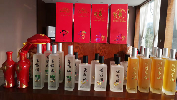 引進(jìn)燒酒設(shè)備做葛根酒，優(yōu)化葛根產(chǎn)業(yè)鏈，鋪就“致富”路