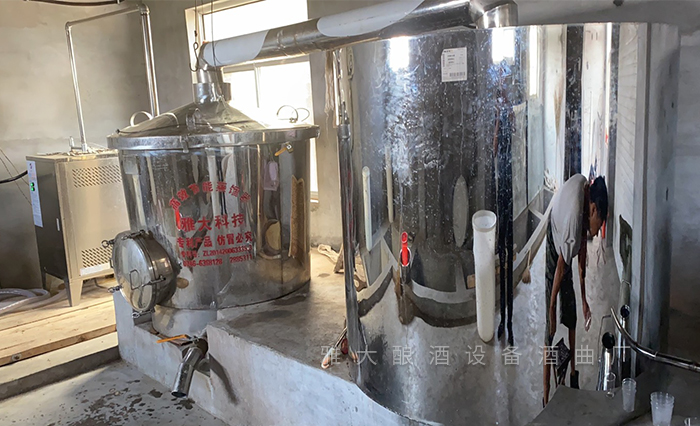 雅大白酒釀酒設備
