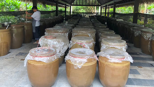 春季用烤酒設(shè)備做酒，不做好發(fā)酵車間的衛(wèi)生后果很嚴(yán)重！