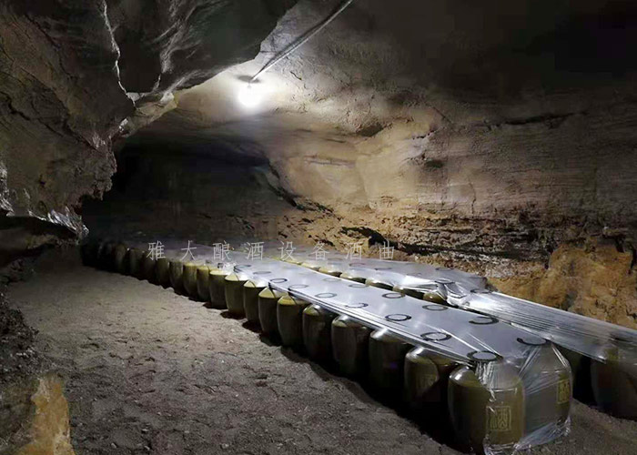 白酒洞藏車間燈光設(shè)計(jì)、內(nèi)部安裝